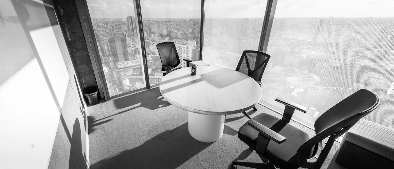 A meeting room in the Rifatela office